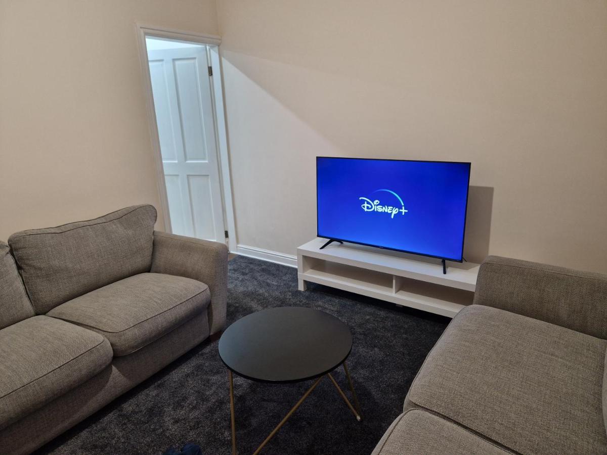 Homely 3-Bed House In Bham 15 Min From City Centre Birmingham Kültér fotó